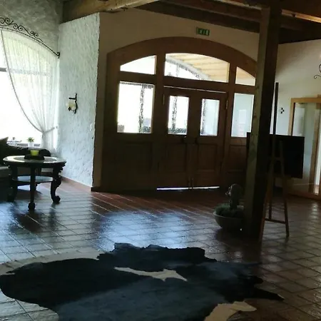 Schoene Aussicht Konukevi Kuchl