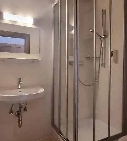 Schoene Aussicht בית הארחה קוכל