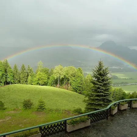 Konukevi Schoene Aussicht